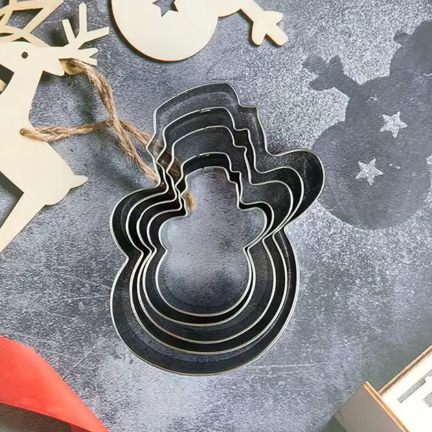 Метални калапи за колачи форма снешковци сет 5 парчиња