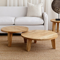 Клуб и помошни маси од масивно дрво